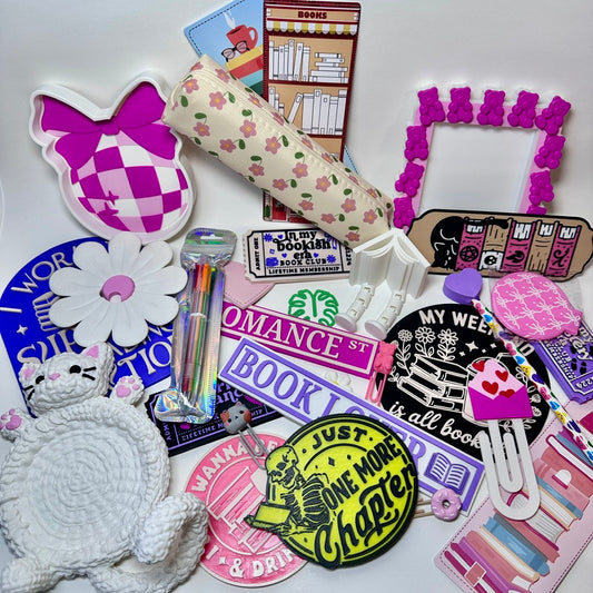 The Bookish Scoop ✨ - A cozy mystery box for book lovers