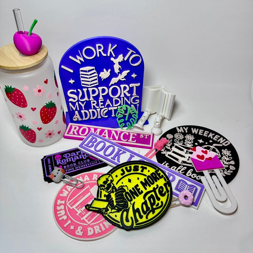 A colourful collection of Bookish Scoop accessories